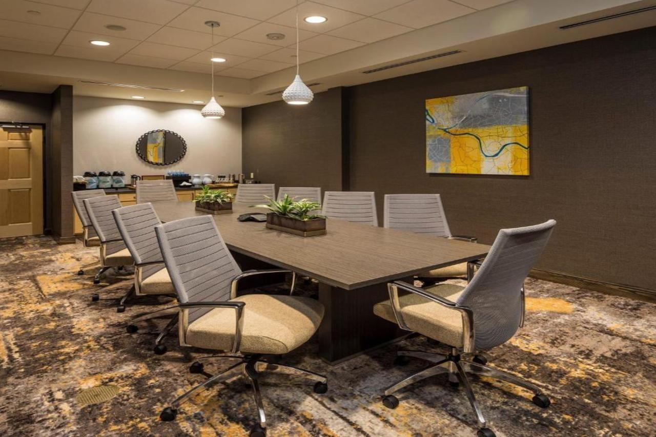 Hilton Garden Inn Pittsburgh Airport Moon Township Exterior foto