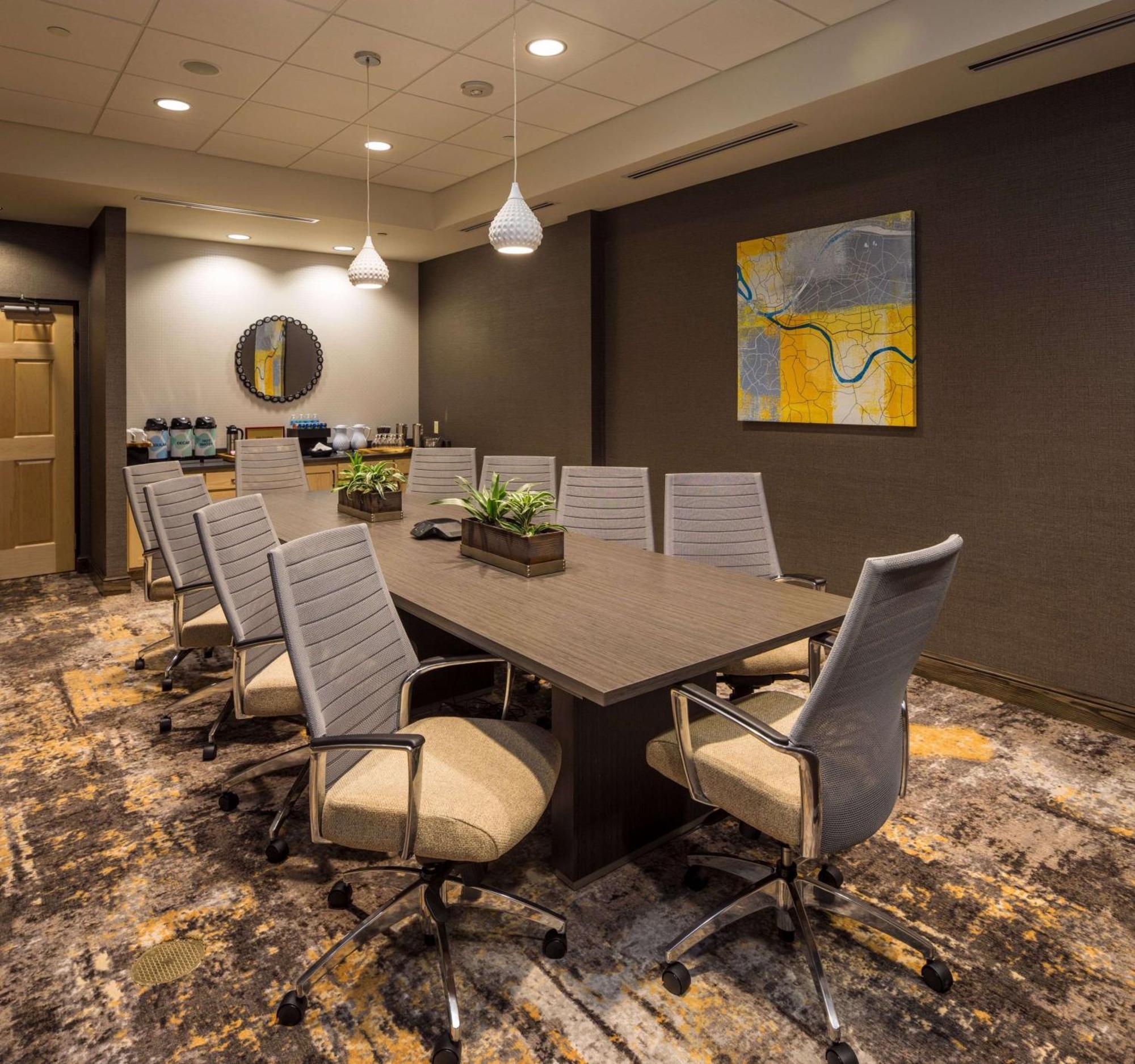 Hilton Garden Inn Pittsburgh Airport Moon Township Exterior foto